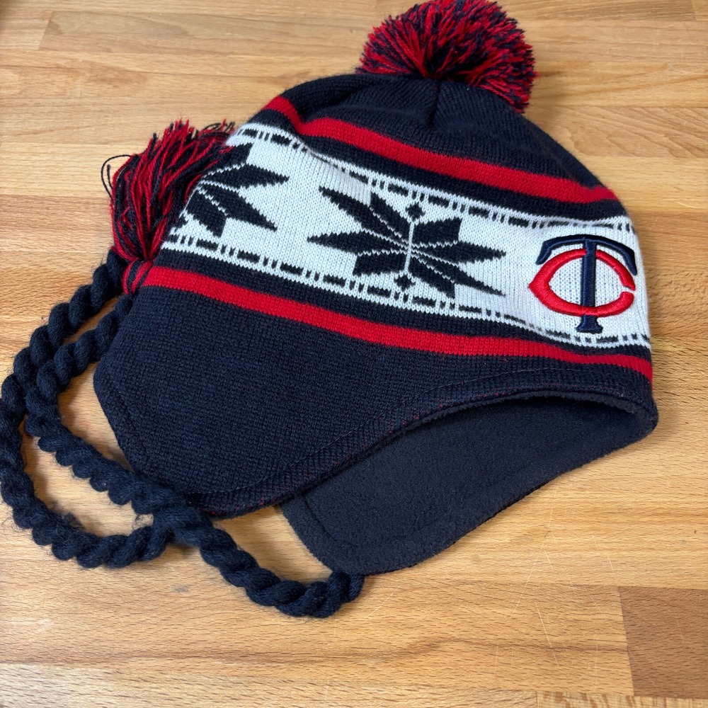 Minnesota Twins Hat Cap Kids Blue Beanie Tassel MLB Baseball Pom Pom New Era